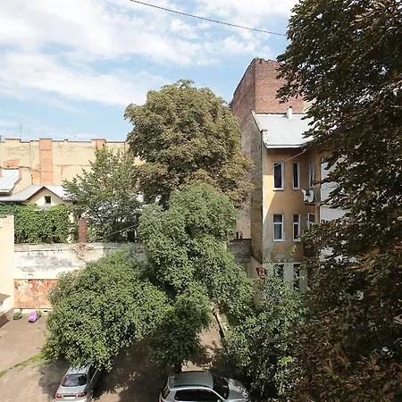 Buk Apartments On Doroshenka 29 Lviv Exterior photo