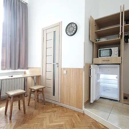 Buk Apartments On Doroshenka 29 Lviv Exterior photo