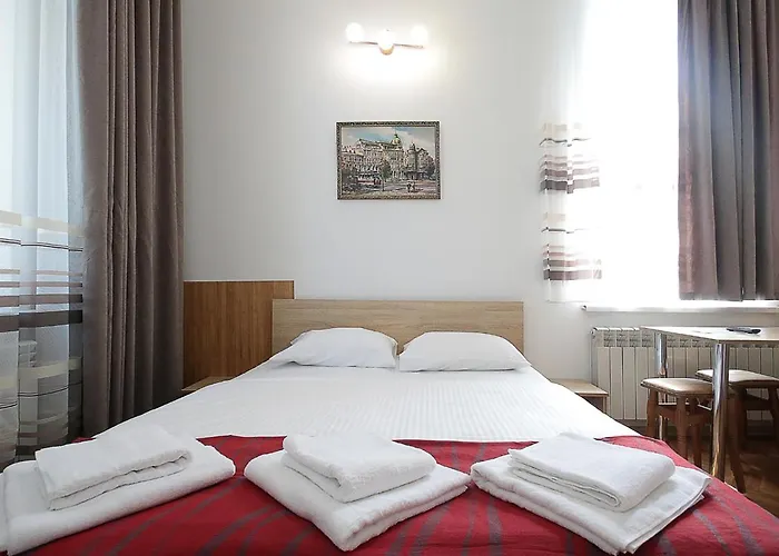 Buk Apartments On Doroshenka 29