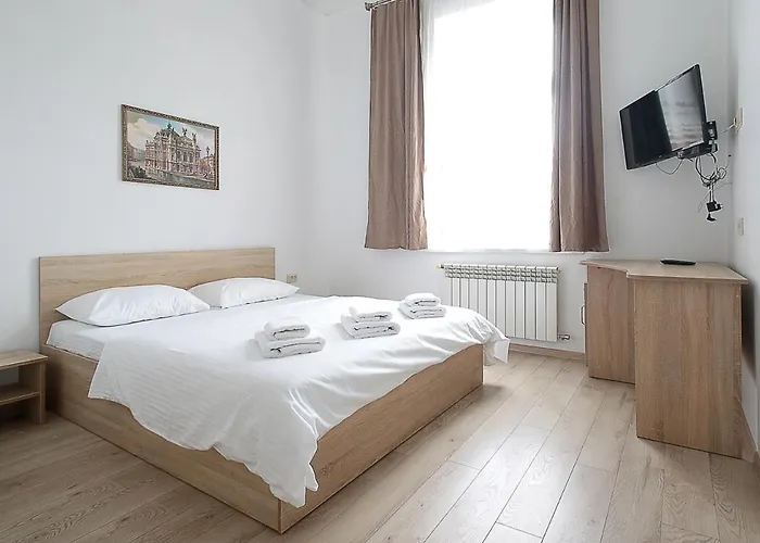 Buk Apartments On Doroshenka 29