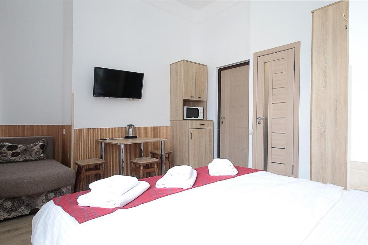 Apartment Buk On Doroshenka 29 Lviv